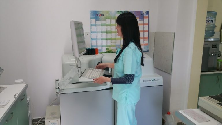 ДКЦ „Св. Георги“ с кампания безплатни прегледи срещу рака на дебелото и правото черво