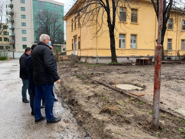 Вирусологичната лаборатория в Пловдив може да заработи още на 8 април