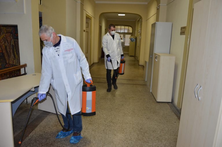 Дезинфекцират общинските служби за превенция срещу коронавируса