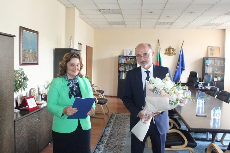 Министърът на здравеопазването д-р Асен Меджидиев прие поста от проф. Асена Сербезова