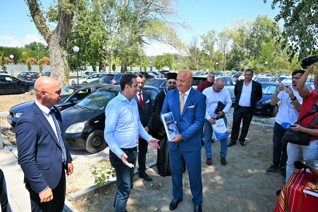 С полет на медицински хеликоптер откриха първото болнично вертолетно летище в УМБАЛ ”Свети Георги” ЕАД