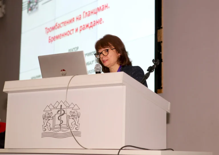 Водещи специалисти предават опит за по-добра пренатална грижа