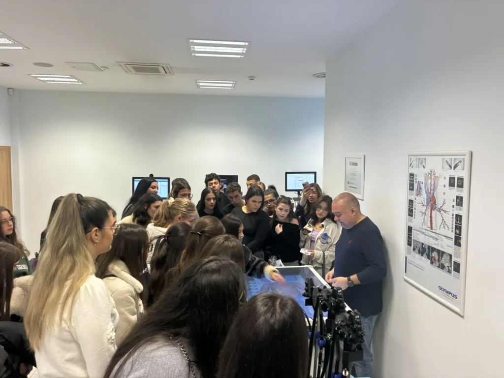 Ден на отворените врати: 150 гимназисти посетиха МУ-Пловдив