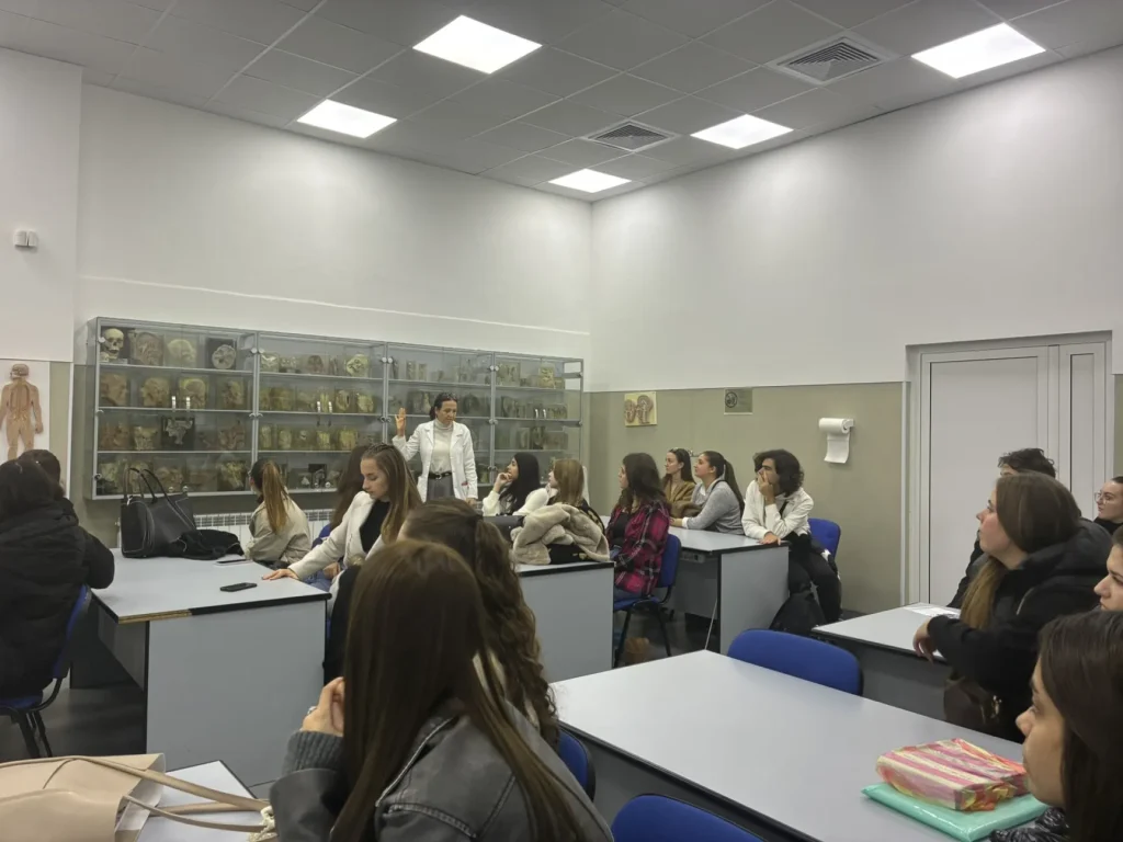 Ден на отворените врати: 150 гимназисти посетиха МУ-Пловдив