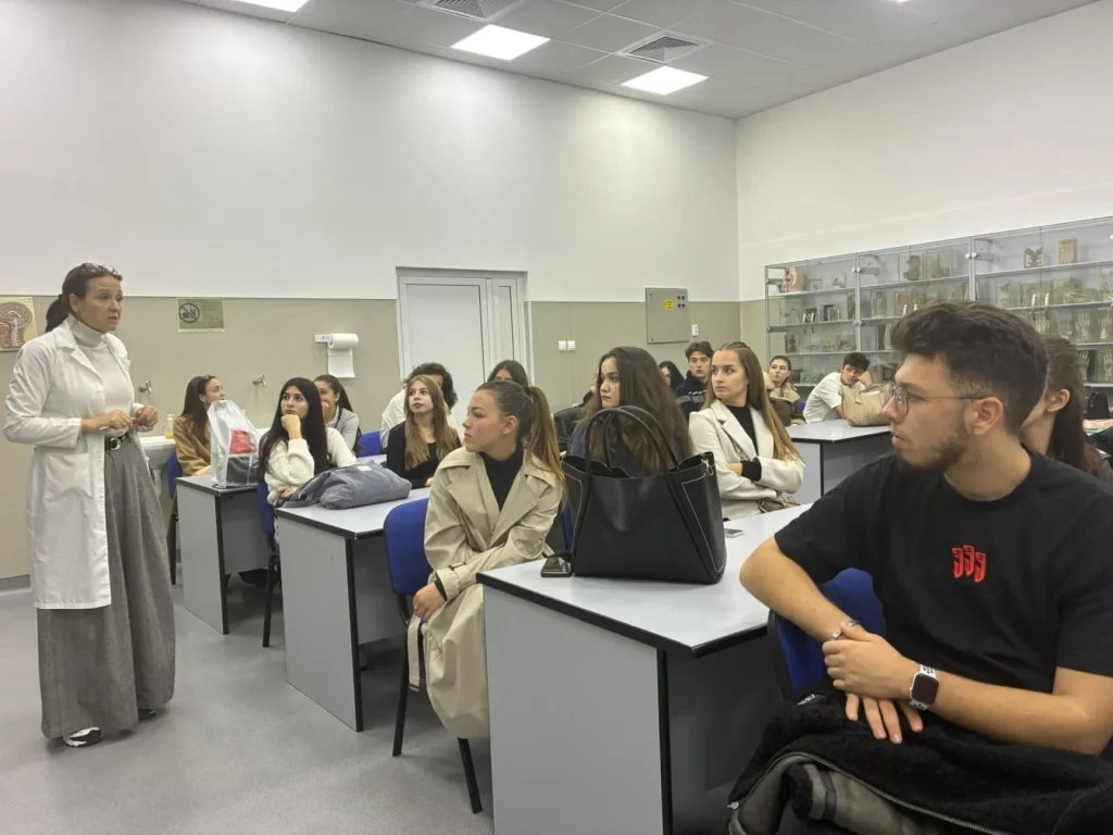 Ден на отворените врати: 150 гимназисти посетиха МУ-Пловдив