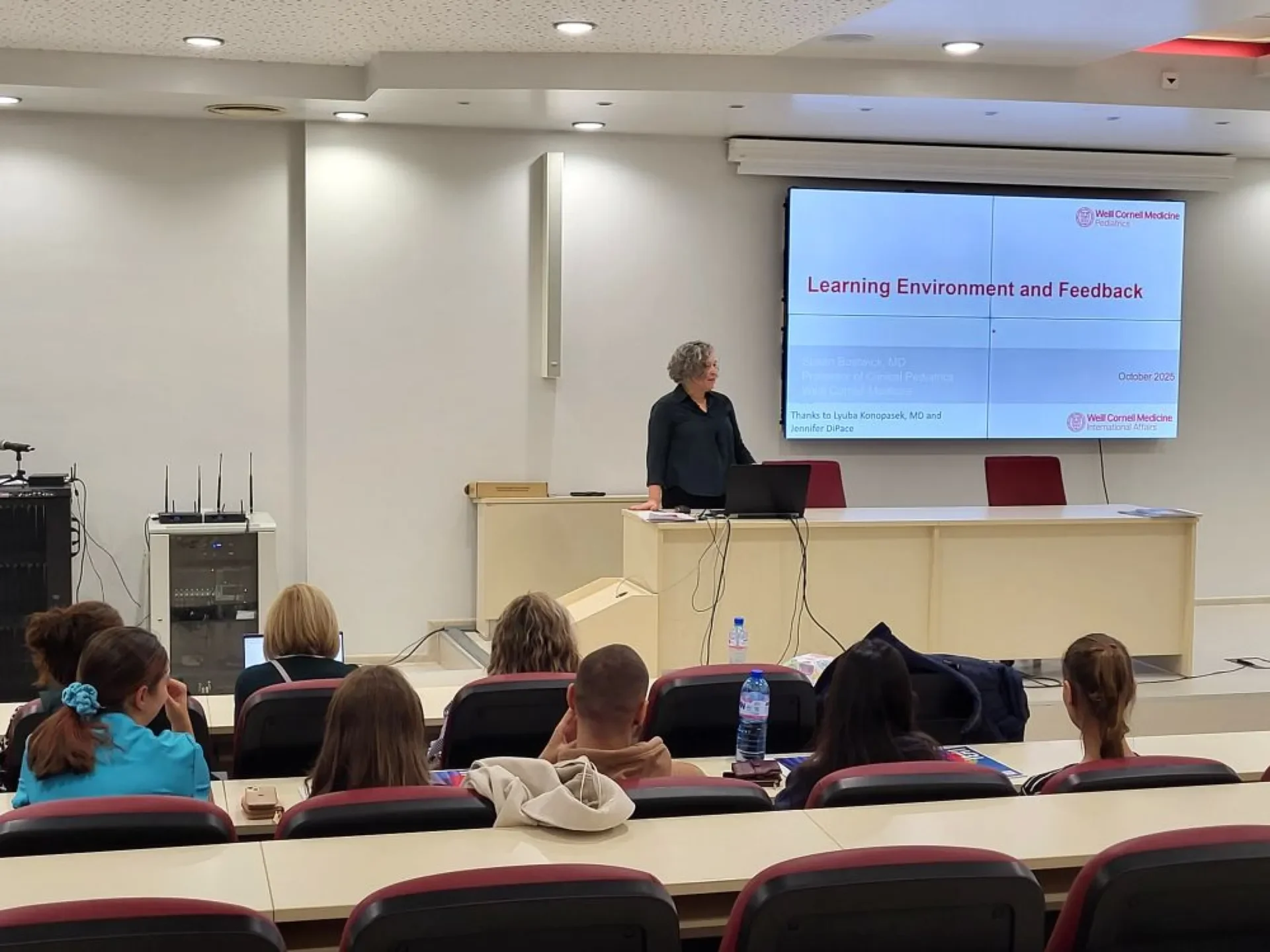 Водещи педиатри от САЩ проведоха семинар със студенти на МУ-Пловдив