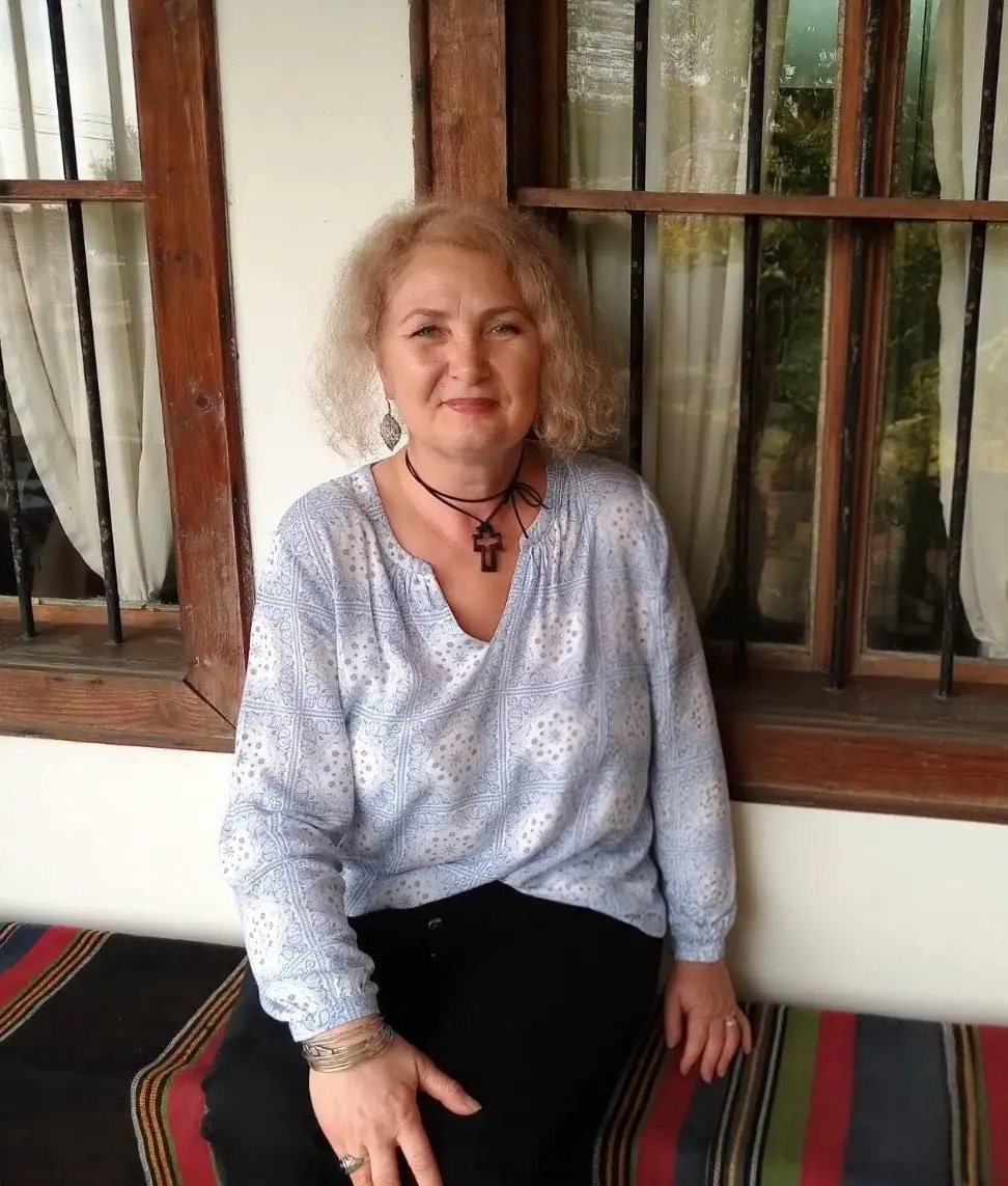 Подайте ръка на Лидия!