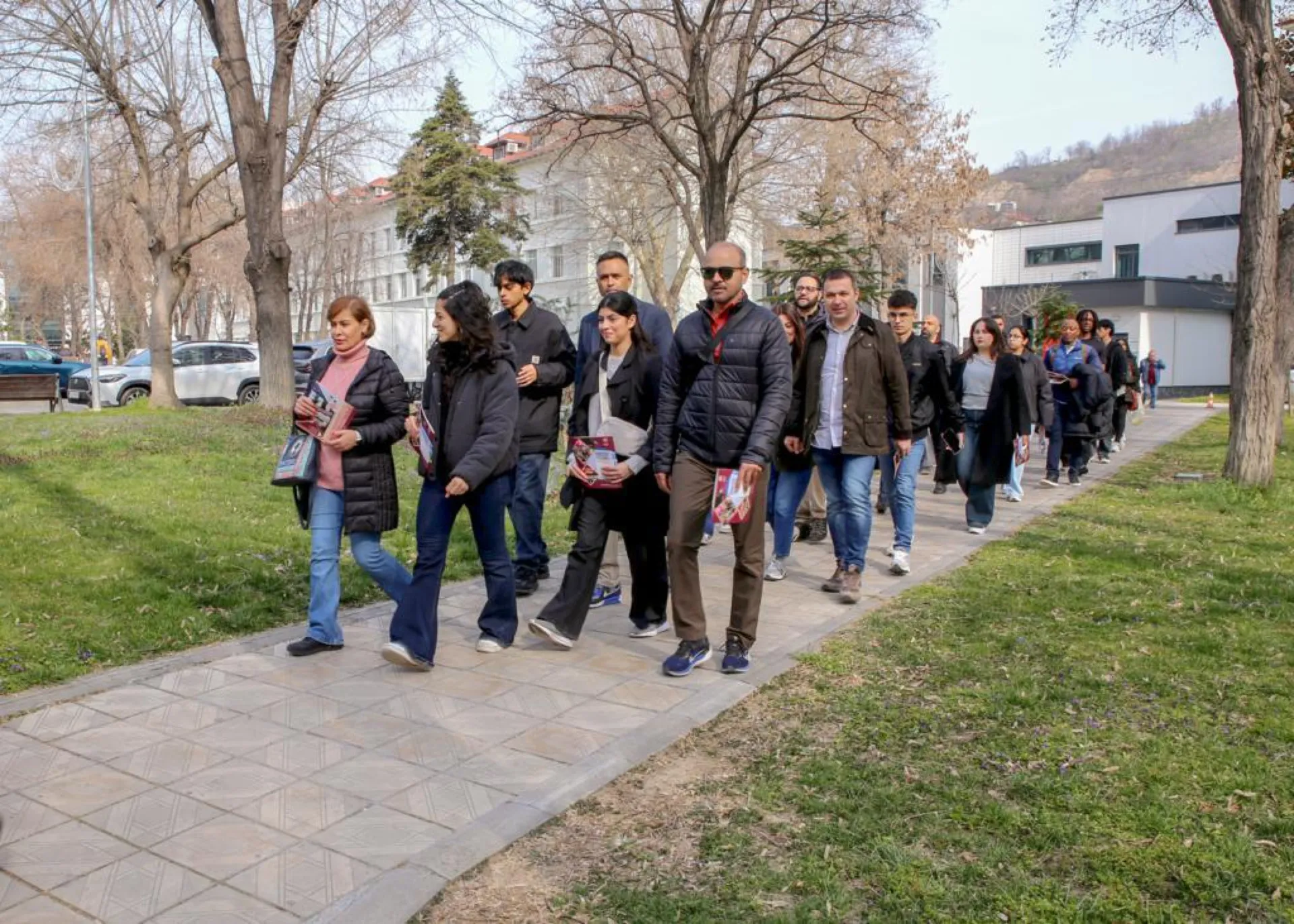 Кандидат-студенти от Великобритания, Германия, Япония, Гърция, Турция и Кипър в Деня на отворените врати
