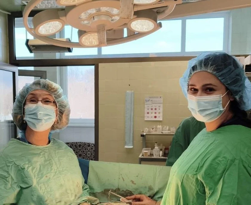 Екипът на Клиниката по акушерство и гинекология към УМБАЛ „Свети Георги“ отстрани 7-килограмов тумор