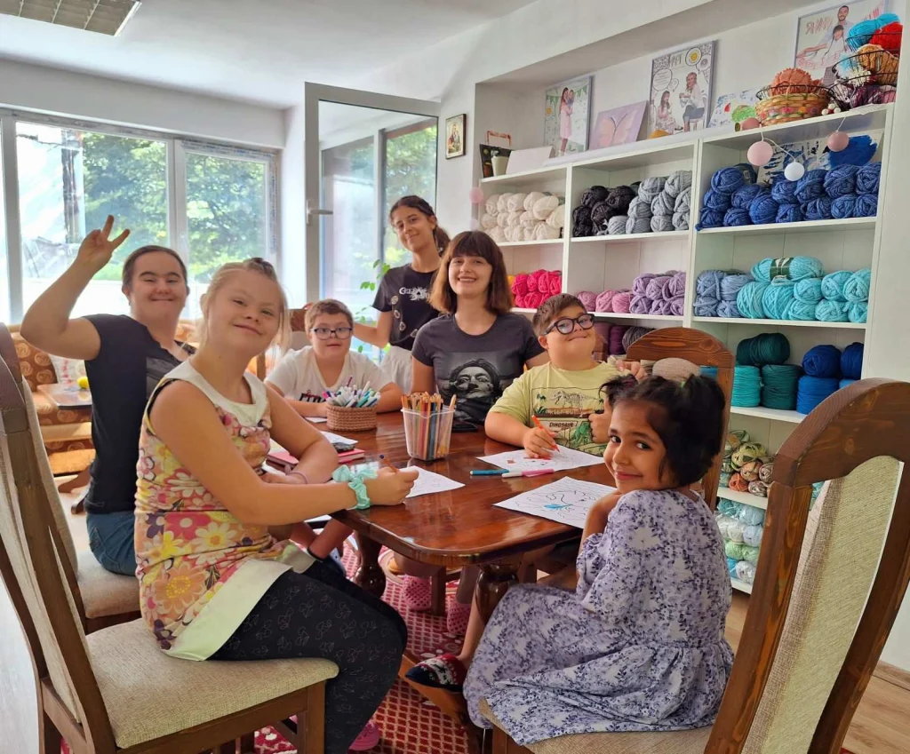 Децата и младите хора със синдром на Даун се местят в нов клуб